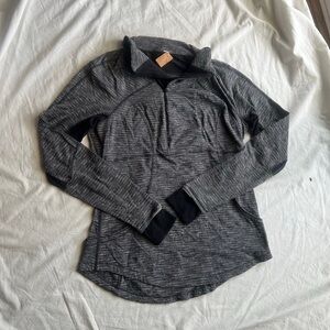 Lululemon Gray Long-Sleeve Lululemon Top quarter zip